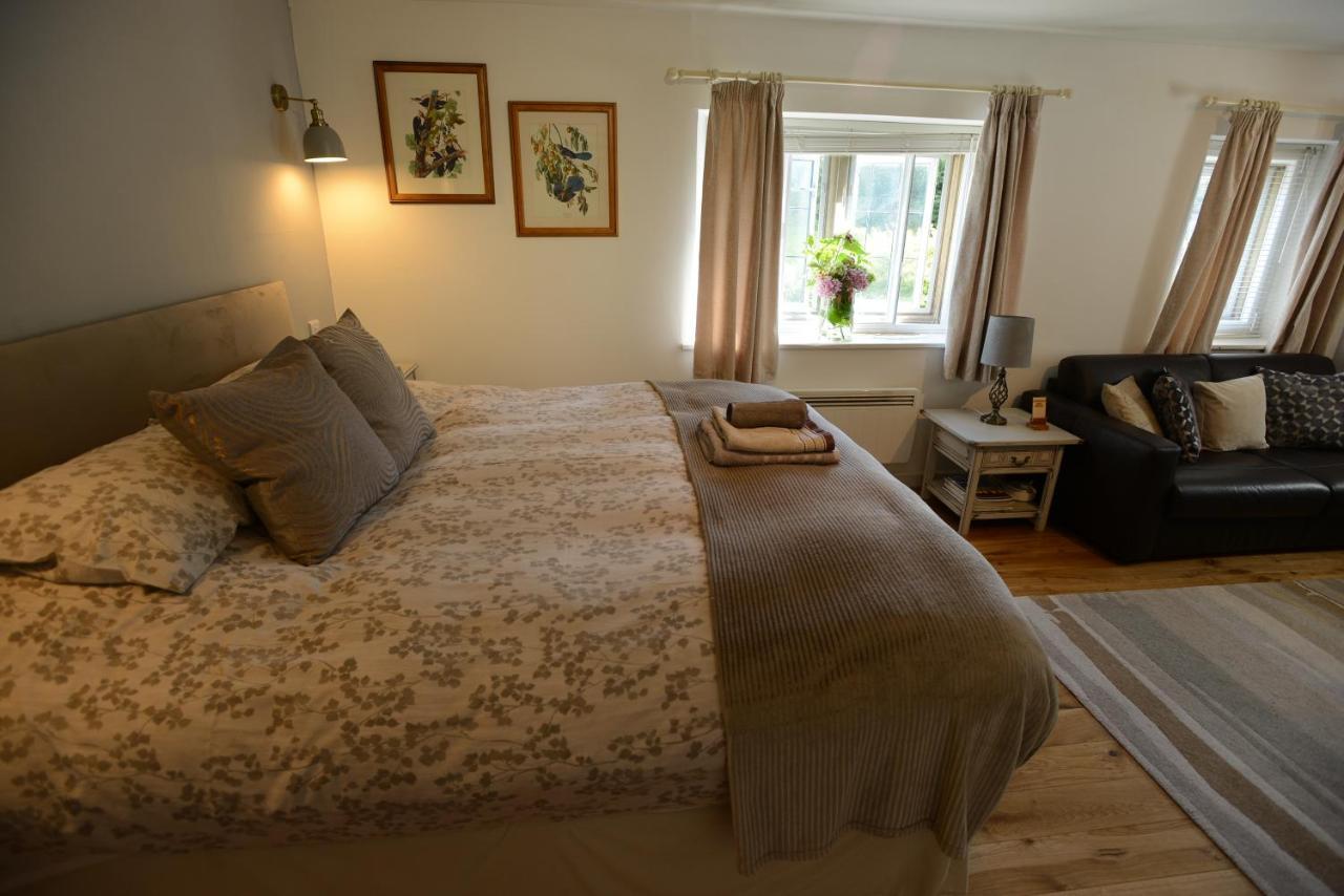 Bed and Breakfast Rose Farm Гонитон Экстерьер фото