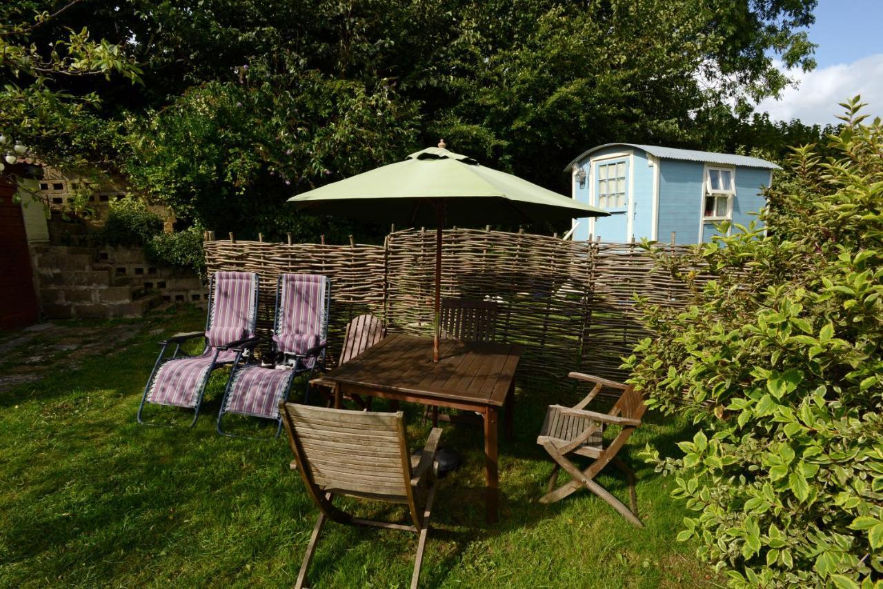 Bed and Breakfast Rose Farm Гонитон Экстерьер фото